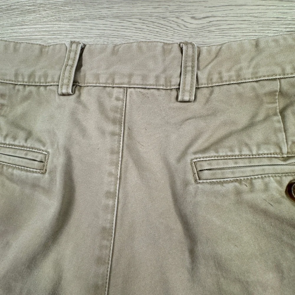 Orvis Men's Classic Chino Shorts Tan‎ Khaki 34 Cotton Flat Front Casual Preppy